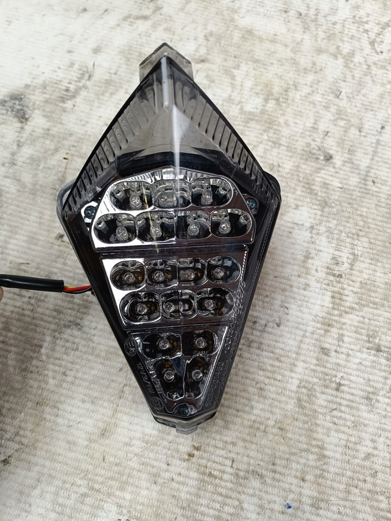 Yamaha R1 07-08 RN19 lampa tył akcesoryjna