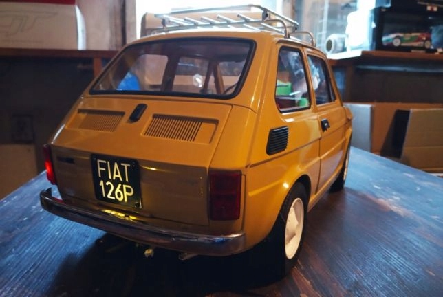Fiat 126p Maluch skala 18 deagostini 8253436166
