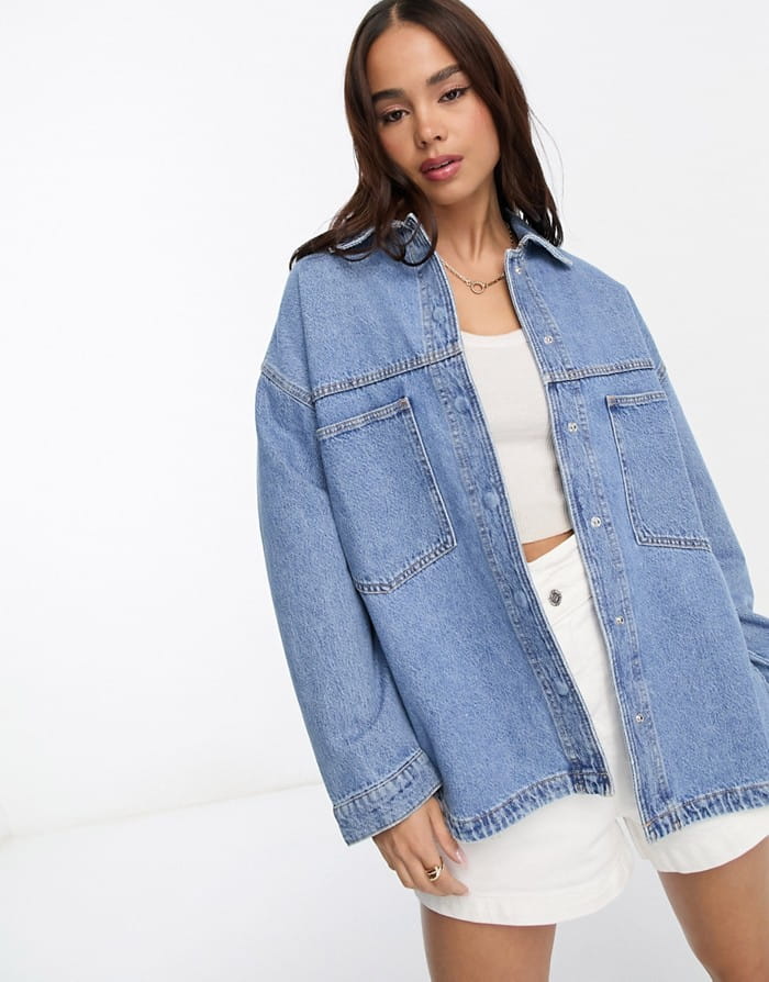STRADIVARIUS JEANSOWA KOSZULA OVERSIZE (XS)