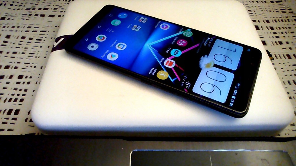 Smartfon HTC U12+ 6 GB / 64 GB czarny
