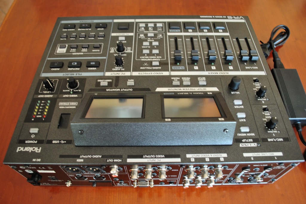 Roland VR-5 AV Mixer & Recorder MIKSER VIDEO
