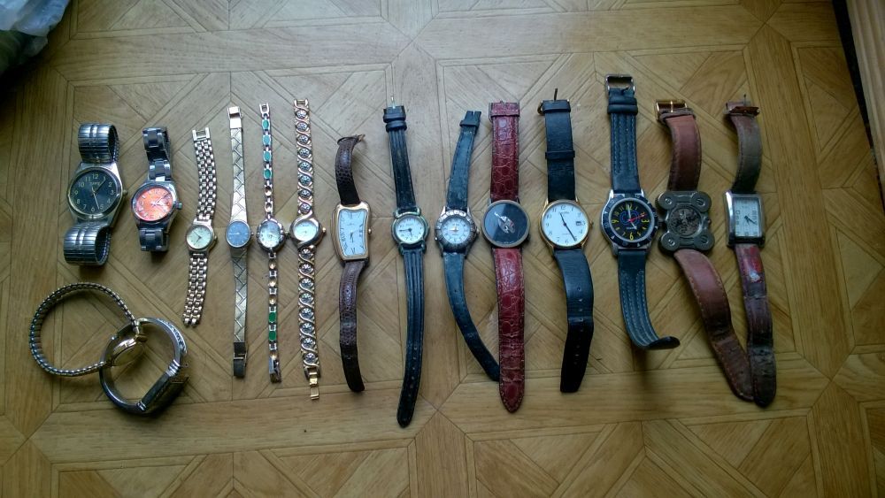 16 zegarków - zestaw