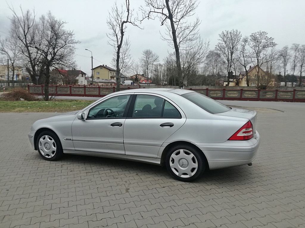 Купить Mercedes Sedan 2.2 CDI АКПП оригинал, без ржавчины: отзывы, фото, характеристики в интерне-магазине Aredi.ru