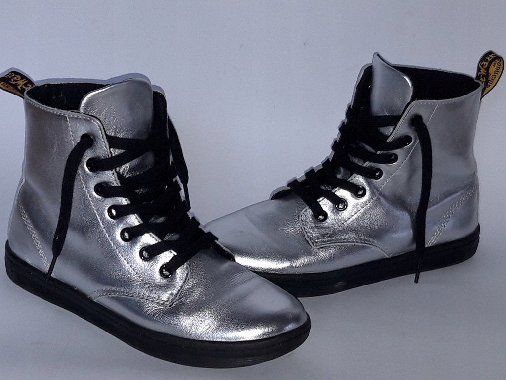Doc clearance martens leyton