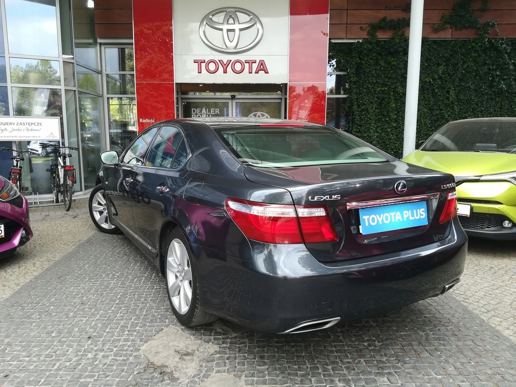 Lexus LS 600h Prestige 8102019678 oficjalne archiwum