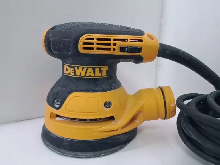 SZLIFIERKA MIMOŚRODOWA DEWALT DWE6423