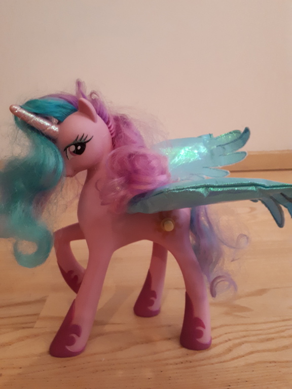 Celestia My Little Pony grająca