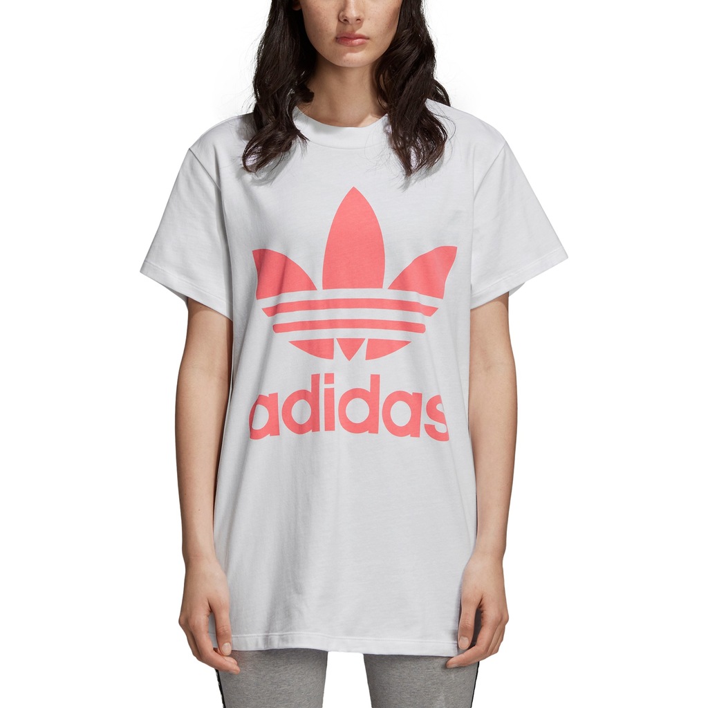 Футболка adidas tee. Adidas Originals big Trefoil women. Футболка адидас белая. Футболка адидас женская оверсайз. Футболка женская с длинным рукавом адидас.