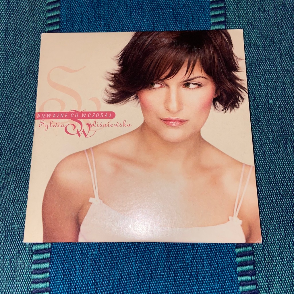 SYLWIA WIŚNIEWSKA - NIEWAŻNE CO WCZORAJ - 4 TRACKS