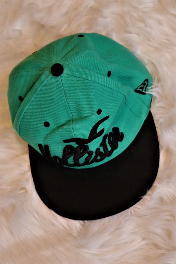 HOLLISTER zielona czapka z daszkiem markowa stylow