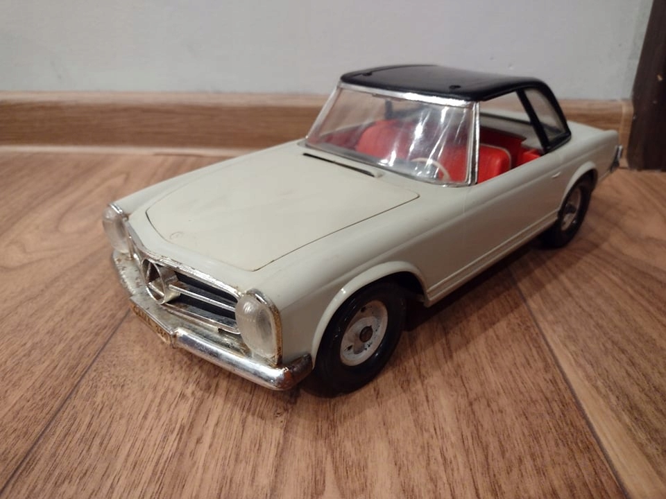 Stara Zabawka Gama Mercedes 230 SL Prl 1:13,5