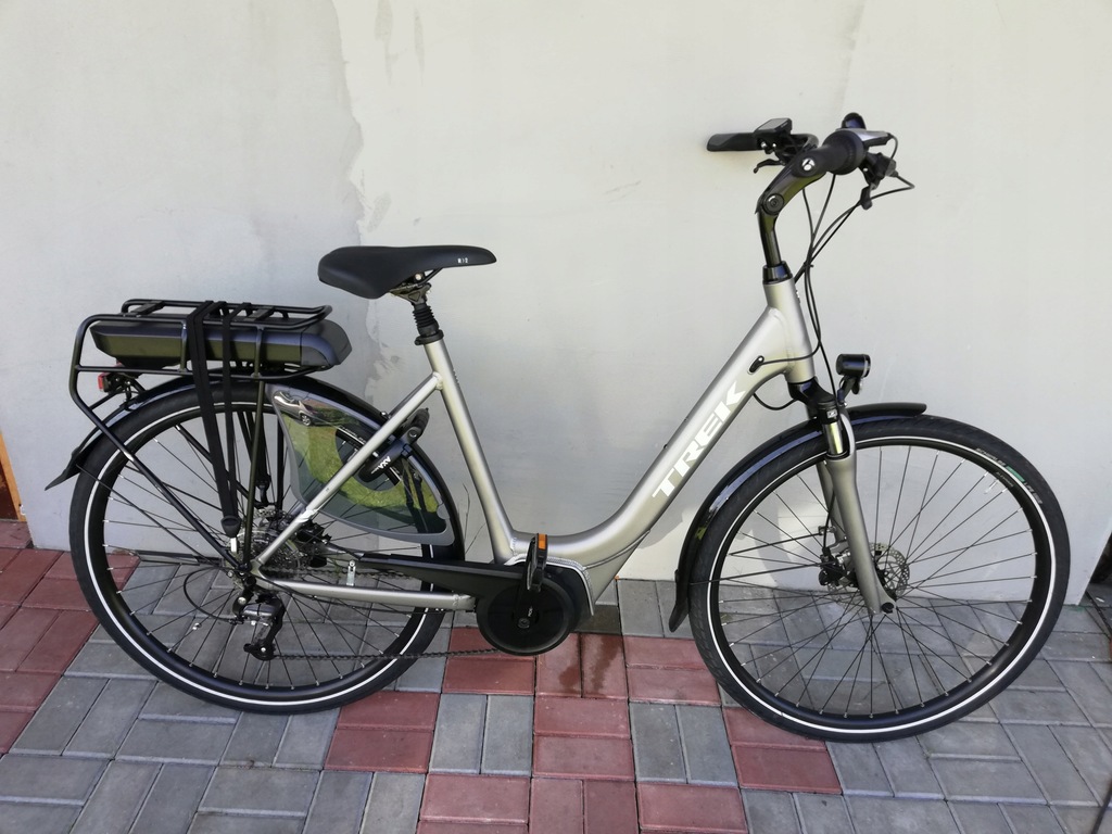 Elektryczny TREK TM1+, Bosch roz 57cm