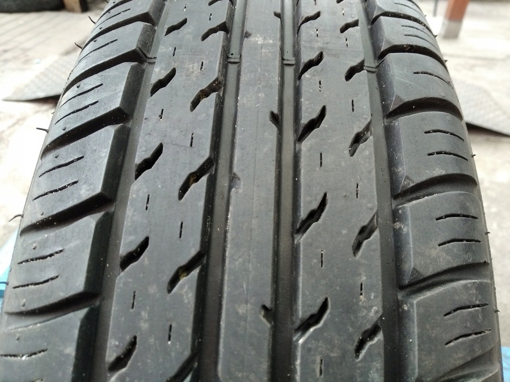 Opona 195/65r15 Firestone Firehawk 680.Zapas