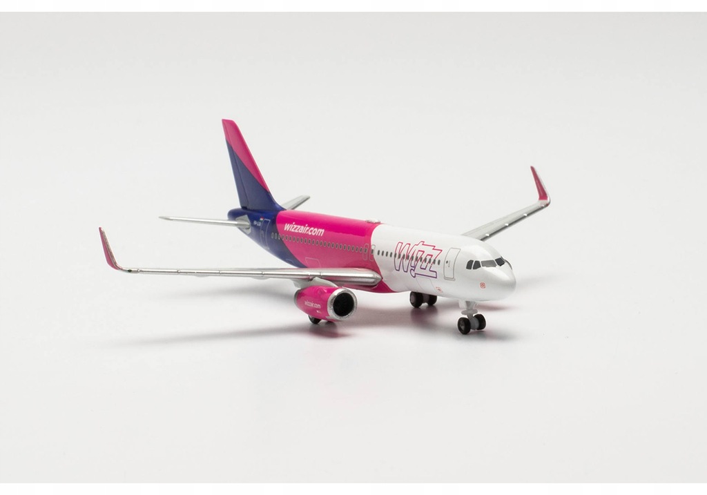 herpa Airbus A320 エデルワイス 1/500 herpa Airbus A320 エデルワイス 1/500 herpa Airbus A320