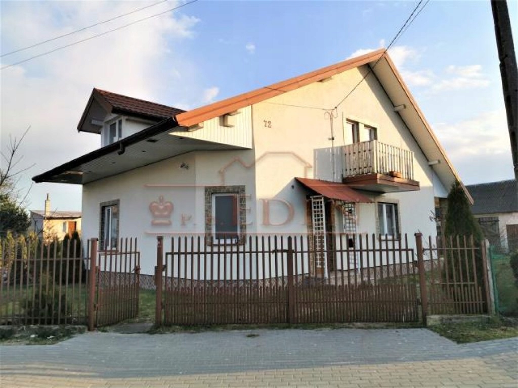 Dom, Adamów, Adamów (gm.), Łukowski (pow.), 150 m²
