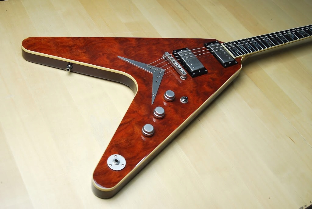 【美品】DEAN V Exotic Bubinga エレキギター フライングV Open Box Dean V Exotic Bubinga Electric Guitar | Guitar Center