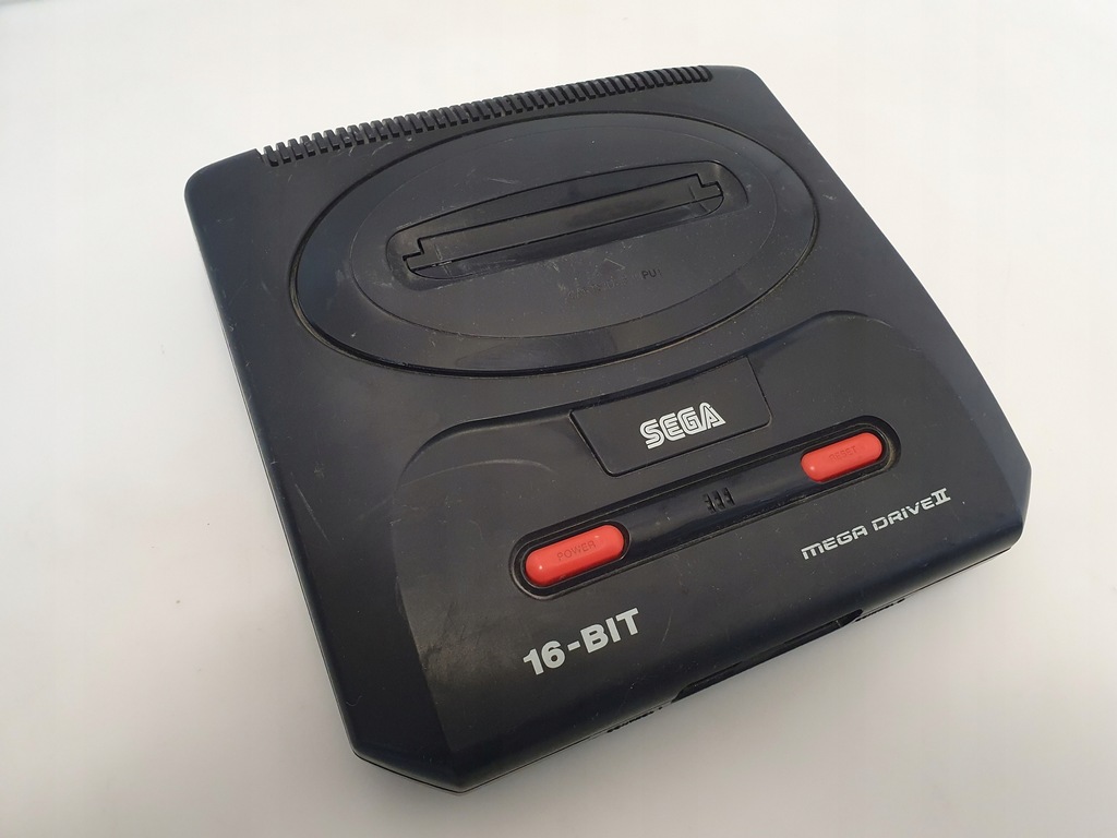 RETRO KONSOLA SEGA MEGA DRIVE 2 MK-1631-50 1ZŁ BCM