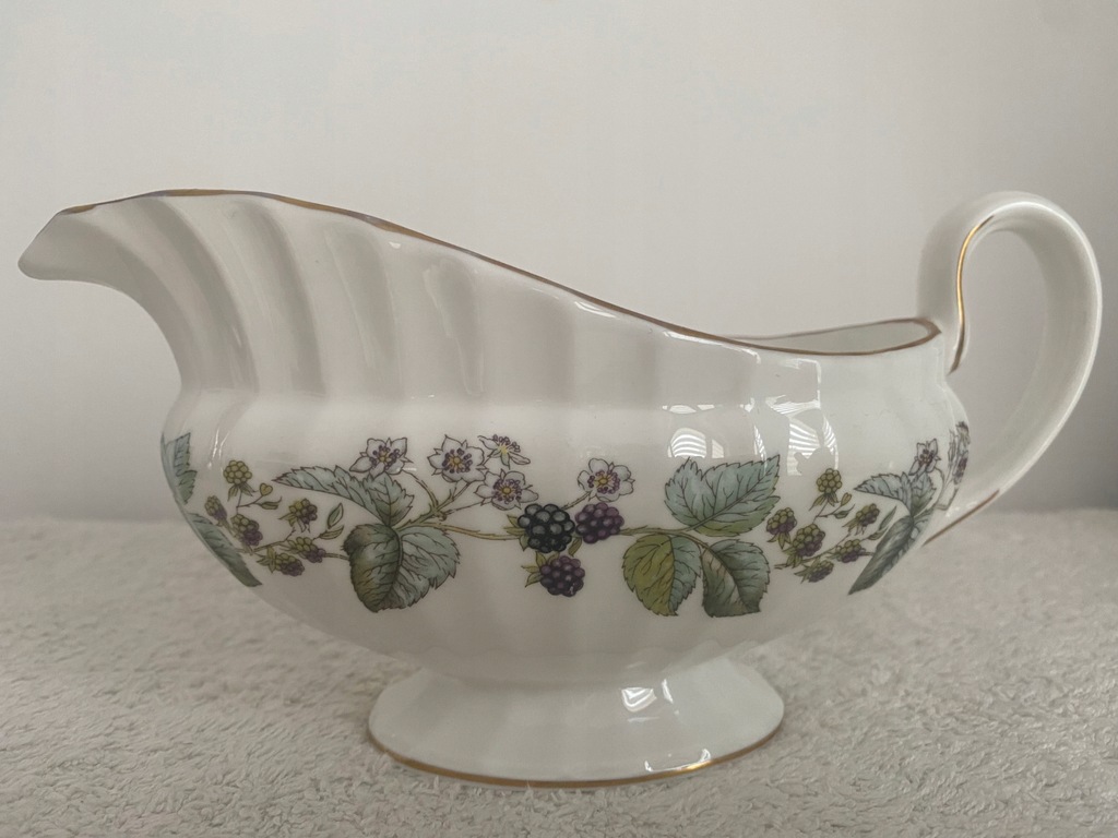 SOSJERKA ROYAL WORCESTER LAVINIA