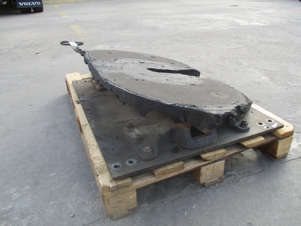 Даф 105 прицепное седло. Вкладыш седла daf 105. Проставка под седло камаз 5490. Замок седла даф 105. Седло даф.