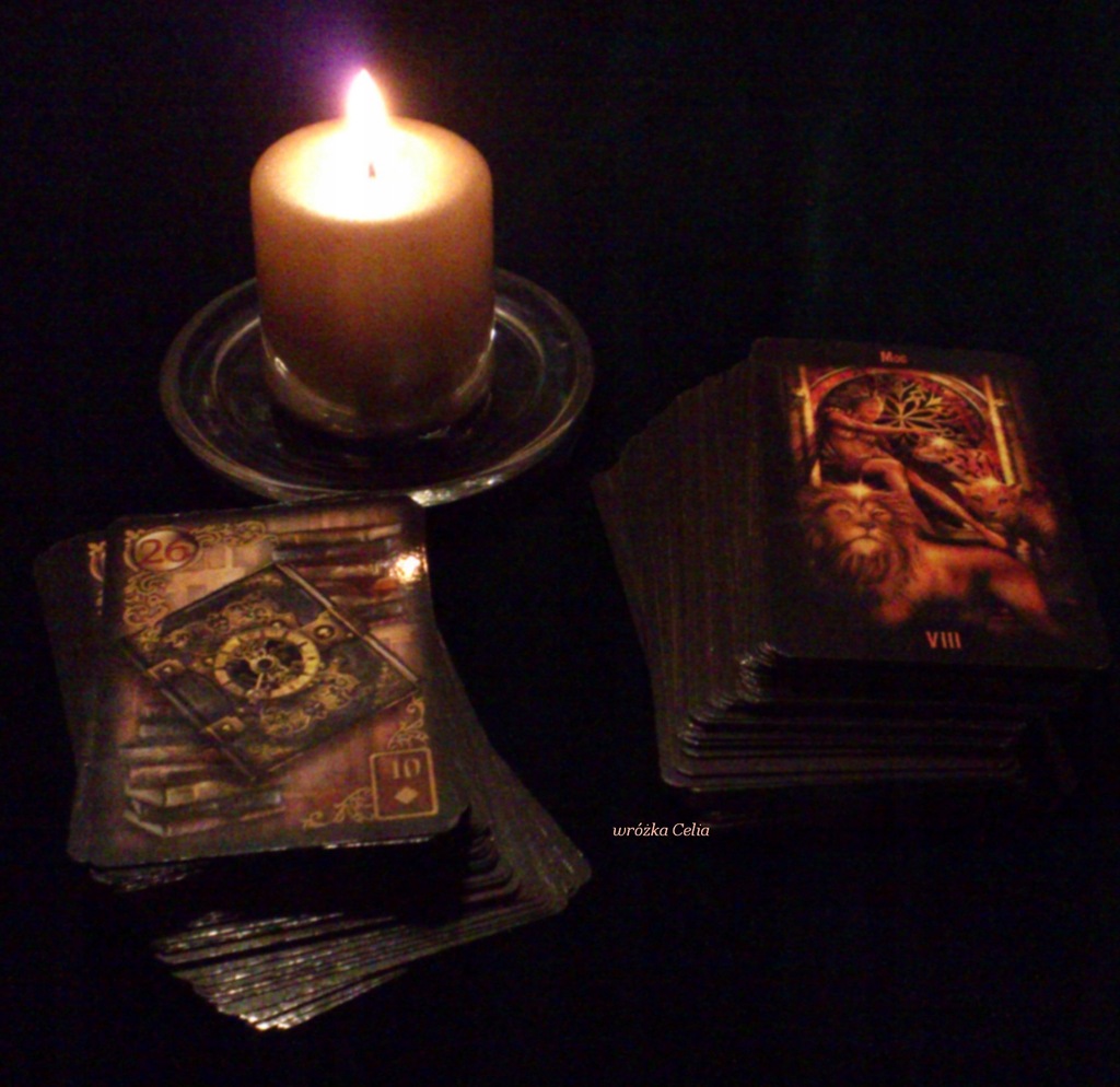 Wróżba Tarot Lenormand Runy miłość praca finanse