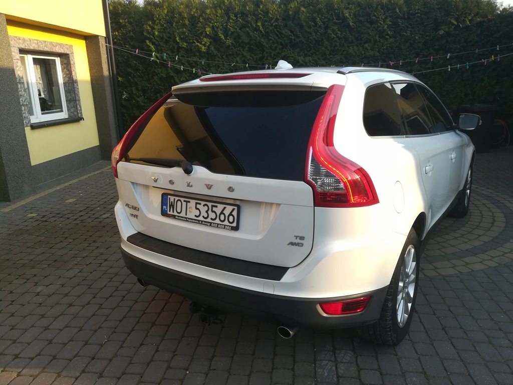 Купить VOLVO XC60 3.0 T 304 л.с.: отзывы, фото, характеристики в интерне-магазине Aredi.ru