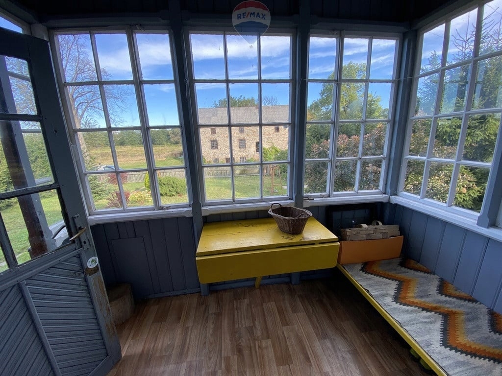 Dom, Pawłów, Chlewiska (gm.), 183 m²