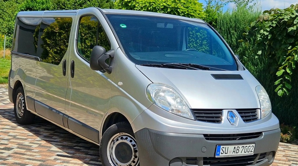 Renault Trafic 9 Osobowy ,Niski przebieg,2.0 D...