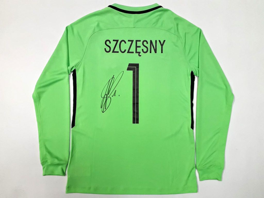 Szczęsny - bluza reprezentacji z autografem (pol)