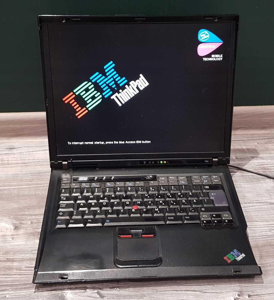 Laptop IBM ThinkPad R50