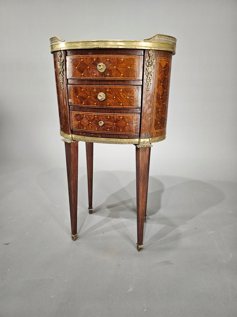 Oryginalny stolik z marmurowym blatem Ludwik XVI