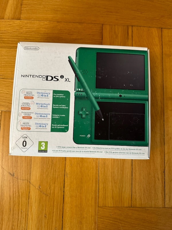 Konsola Nintendo DSi XL zielony
