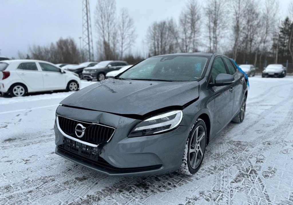 Volvo V40 2.0B 123KM 2019r. auto zarejestrowane i ubezpieczone w Polsce
