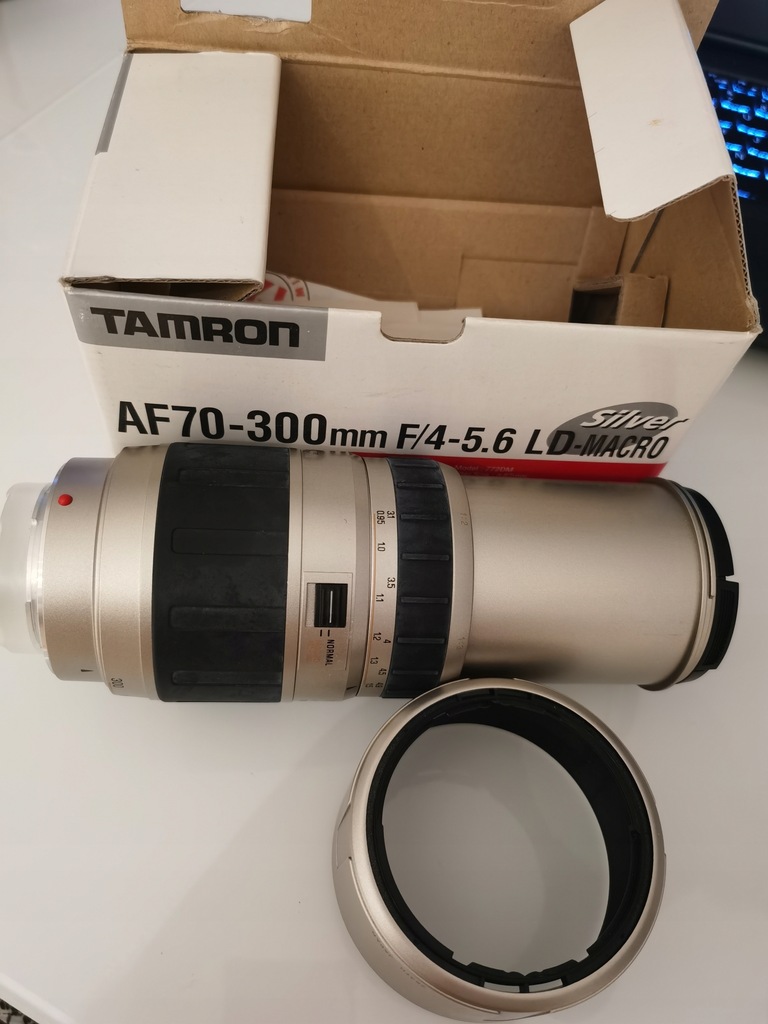 Tamron Model 772DM ~ AF70-300mm f/4.0-5.6 LD MACRO