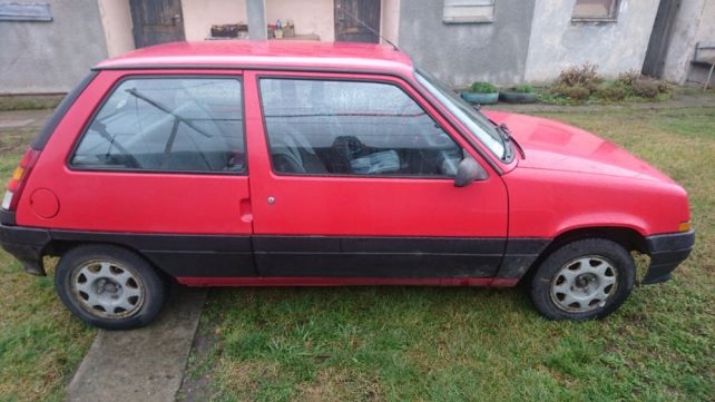 samochody osobowe renault 5