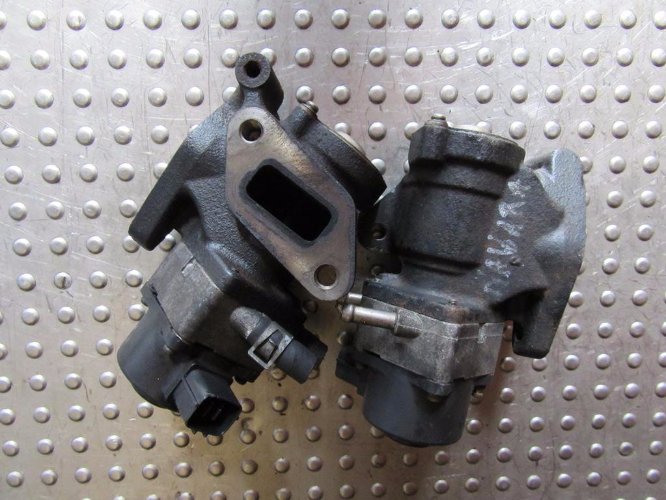 Nissan Navara D22 2.5D ZAWÓR EGR 6888646100 oficjalne archiwum Allegro