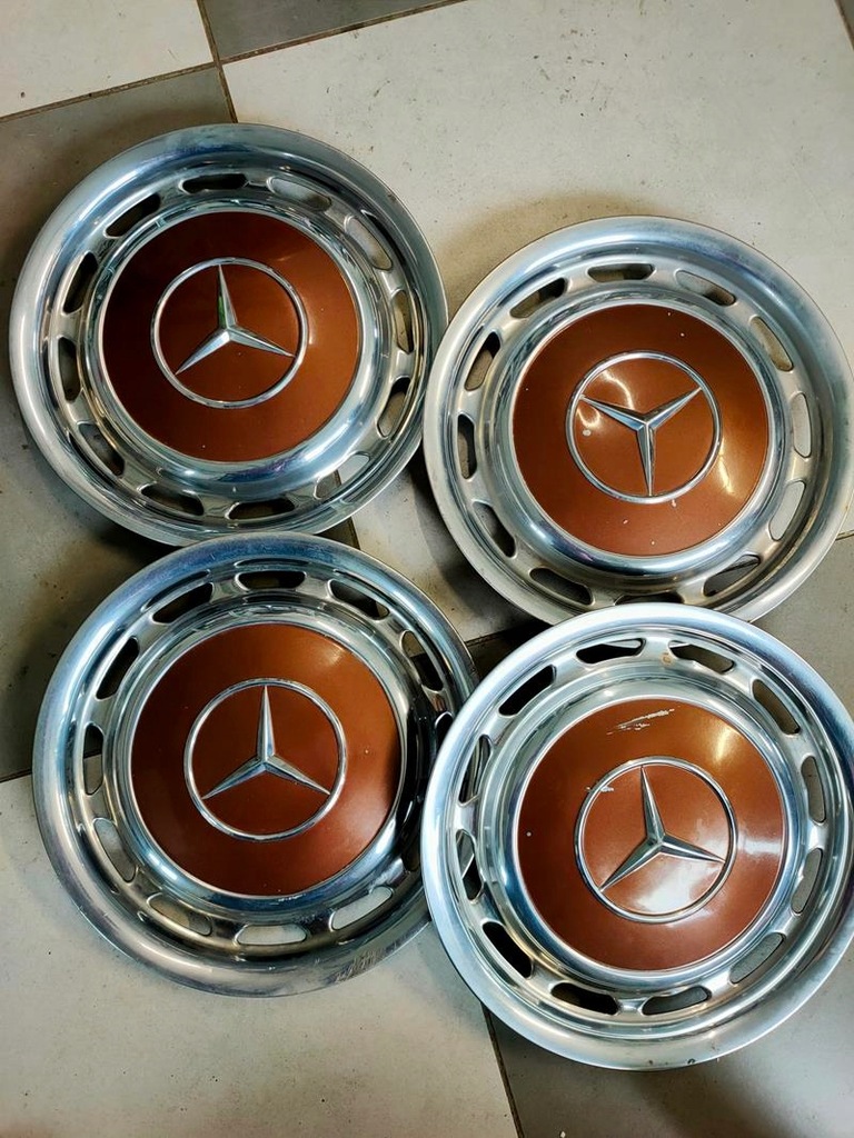 Kołpaki komplet Mercedes W107