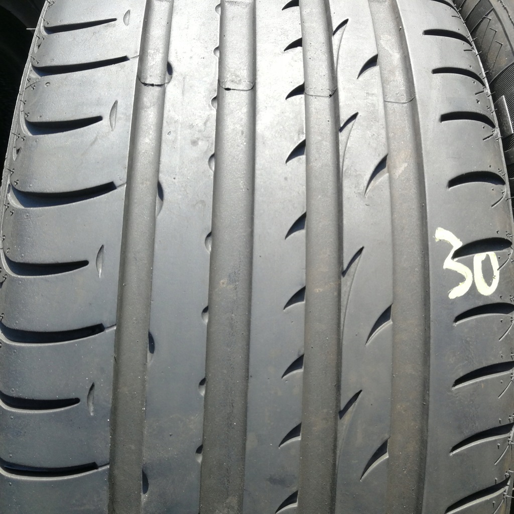 225/40R18 NEXEN N8000