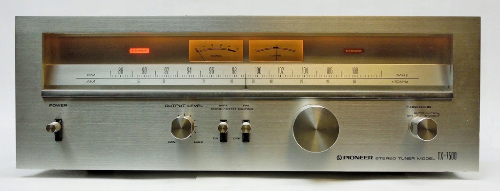 PIONEER TX 7500 stereo tuner AM/FM (1975-77r.)