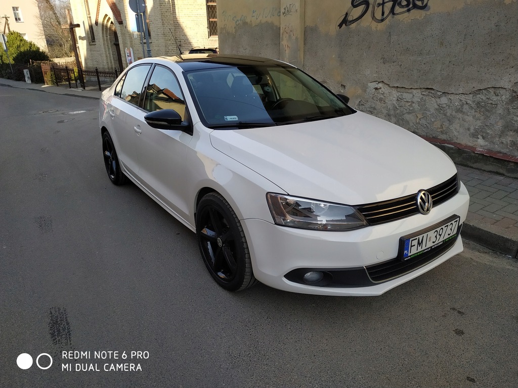 Samochód osobowy Volkswagen Jetta A6 2011 8133152320