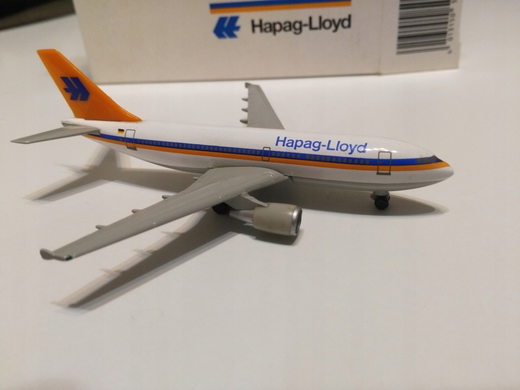 Купить Модель самолета Boeing 737 Hapag Lloyd Herpa 1-500: отзывы, фото, характеристики в интерне-магазине Aredi.ru
