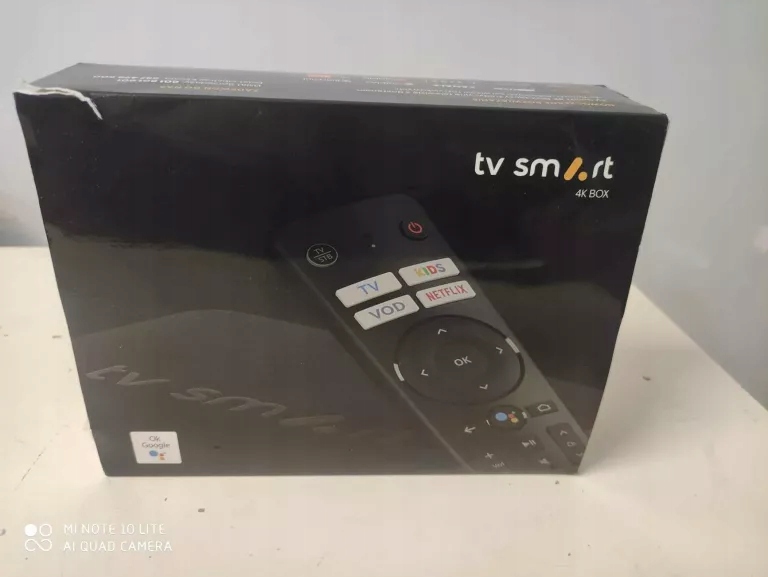 DEKODER TV SMART 4 BOX