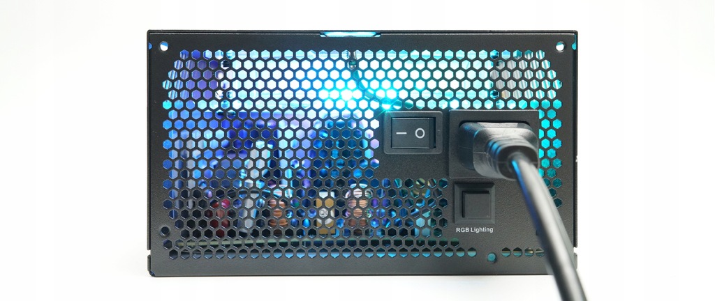 Купить AZZA PSAZ 650W 80+ Bronze RGB компьютерный блок питания: отзывы, фото, характеристики в интерне-магазине Aredi.ru