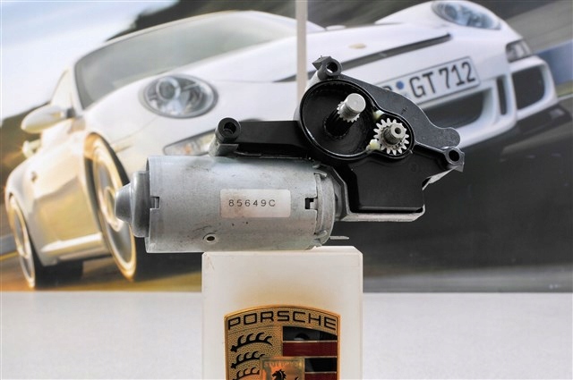 Porsche 911 996 /Boxster 986 Silniczek elektryczny