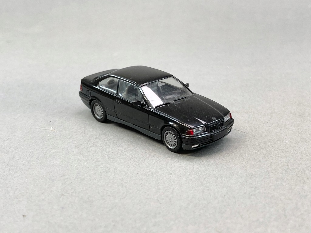 BMW serii 3 E36 Coupé - Herpa 1:87 - 13090459655 - oficjalne archiwum  Allegro