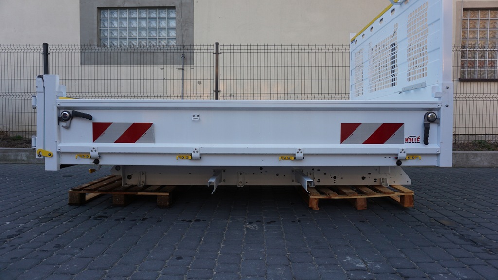 PAKA Z KIPREM CABRETA ALUMINIOWA RENAULT MASTER