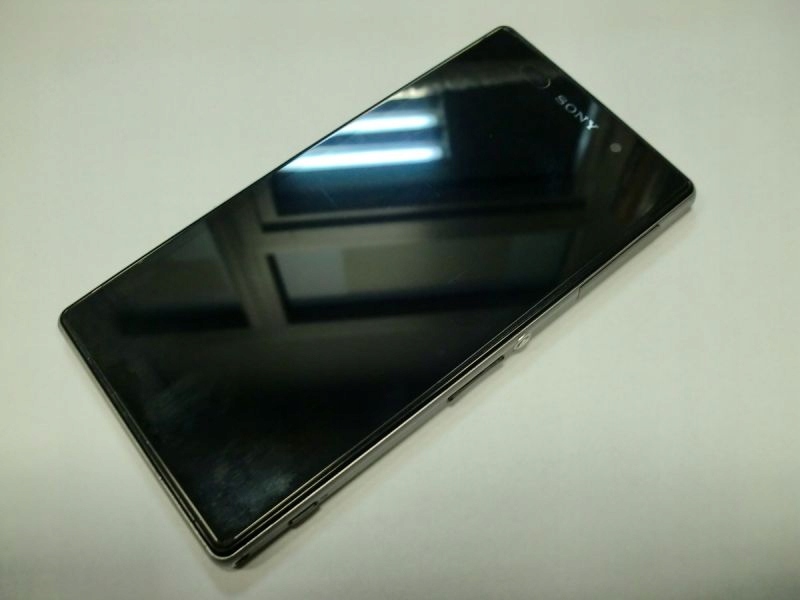 SONY XPERIA Z1 C6902 16GB,20,7MPX,EKR.5.0