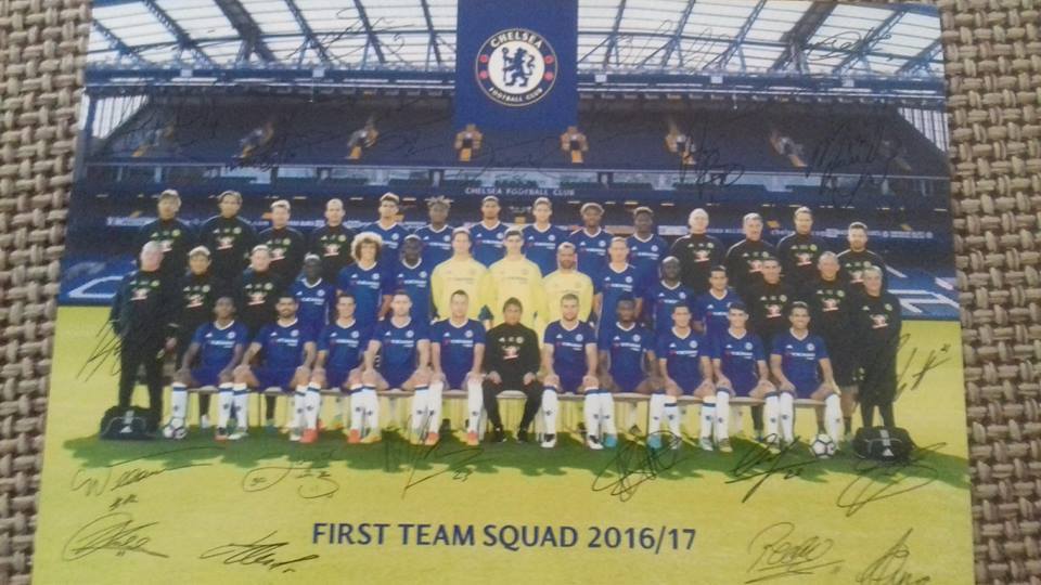 Zdjęcie z autografami Chelsea 2016/17