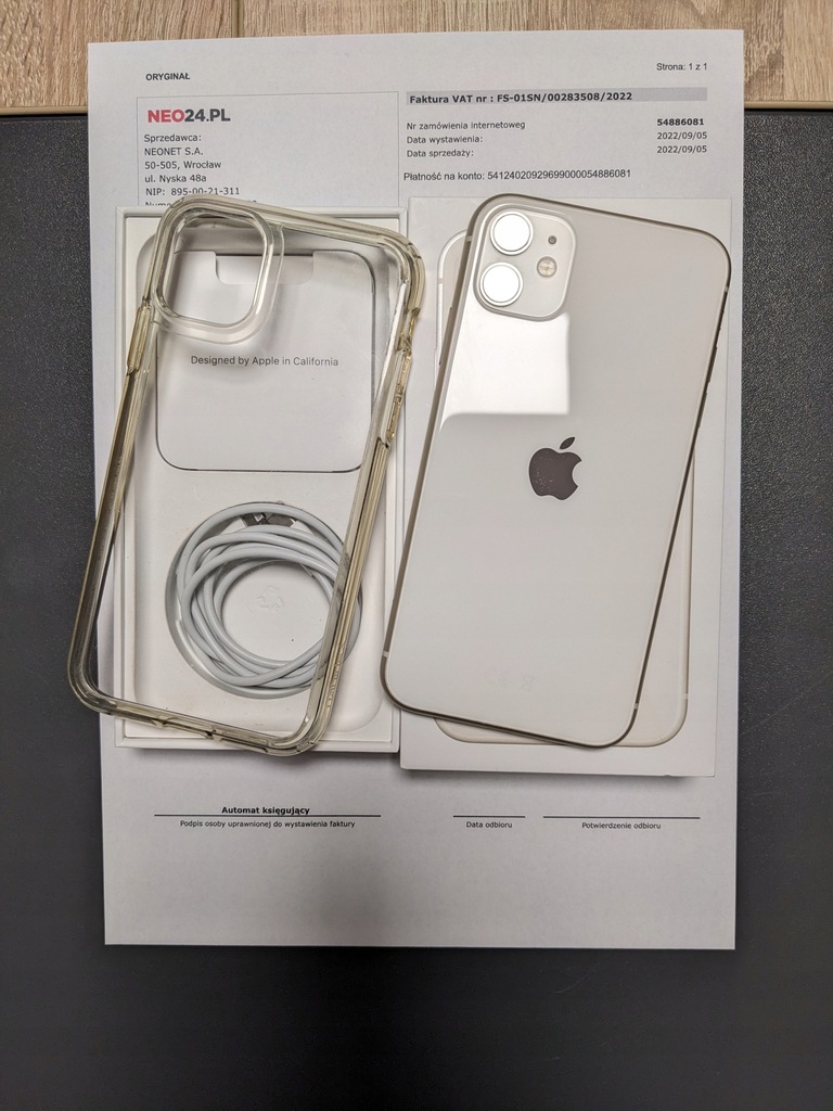 Iphone 11 64GB z Neonet (zak. 05.09.2022r.) + CASE