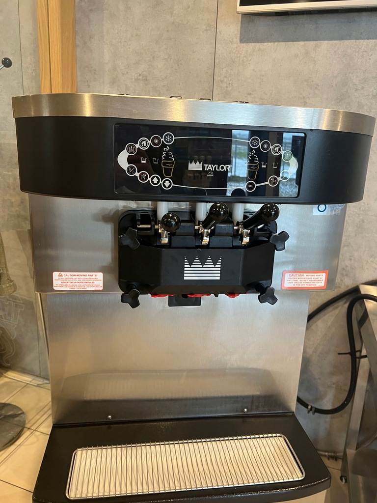 Maszyna do lodów włoskich Taylor C716 netto 52000 ROCZNIK 2019
