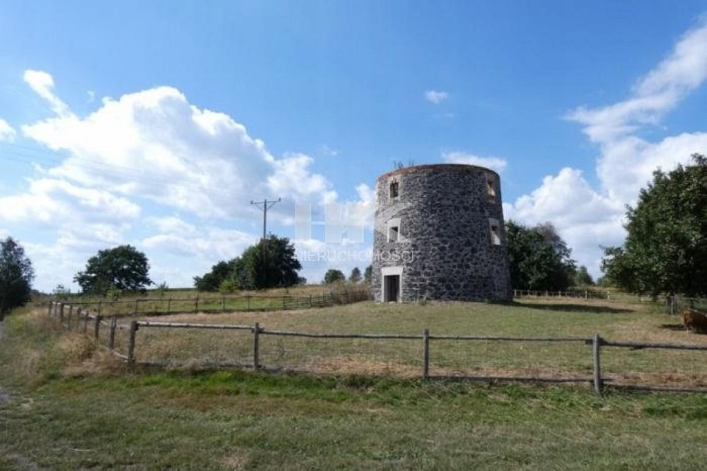 Komercyjne, Pisarzowice, Lubań (gm.), 3526 m²